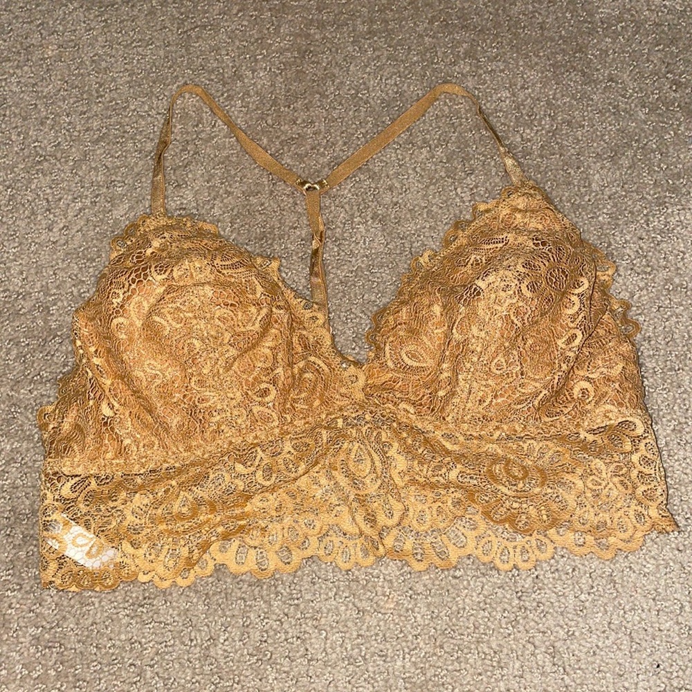 Super cute bralette! Size medium. $15